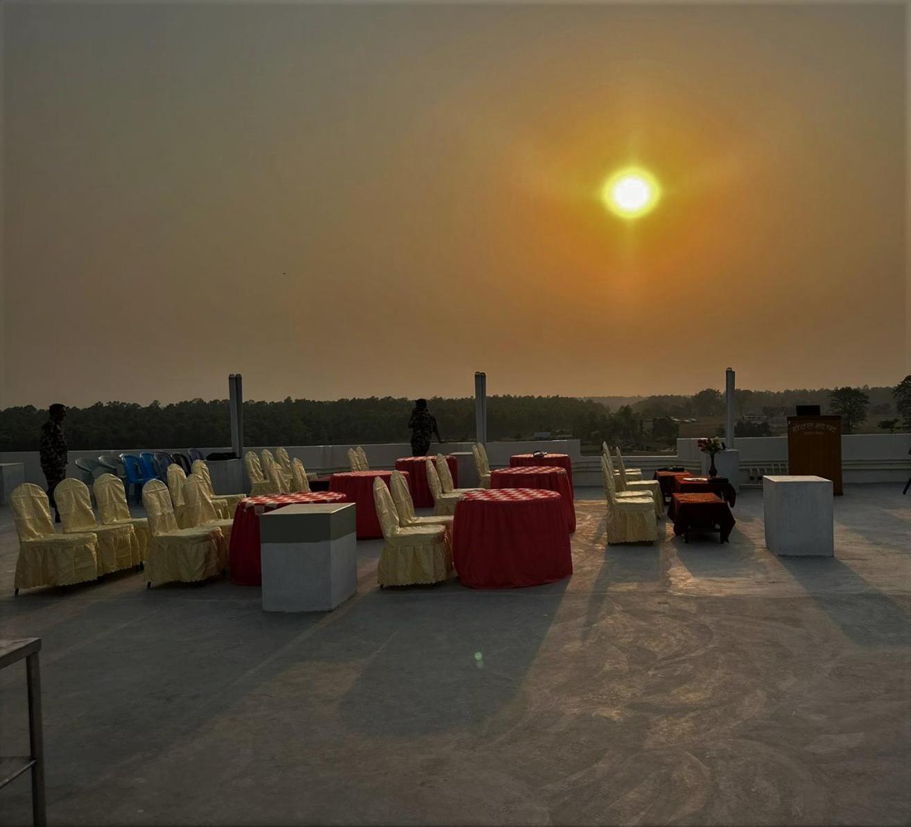 Hotel Hot Pot, Dhangadhi Luaran gambar