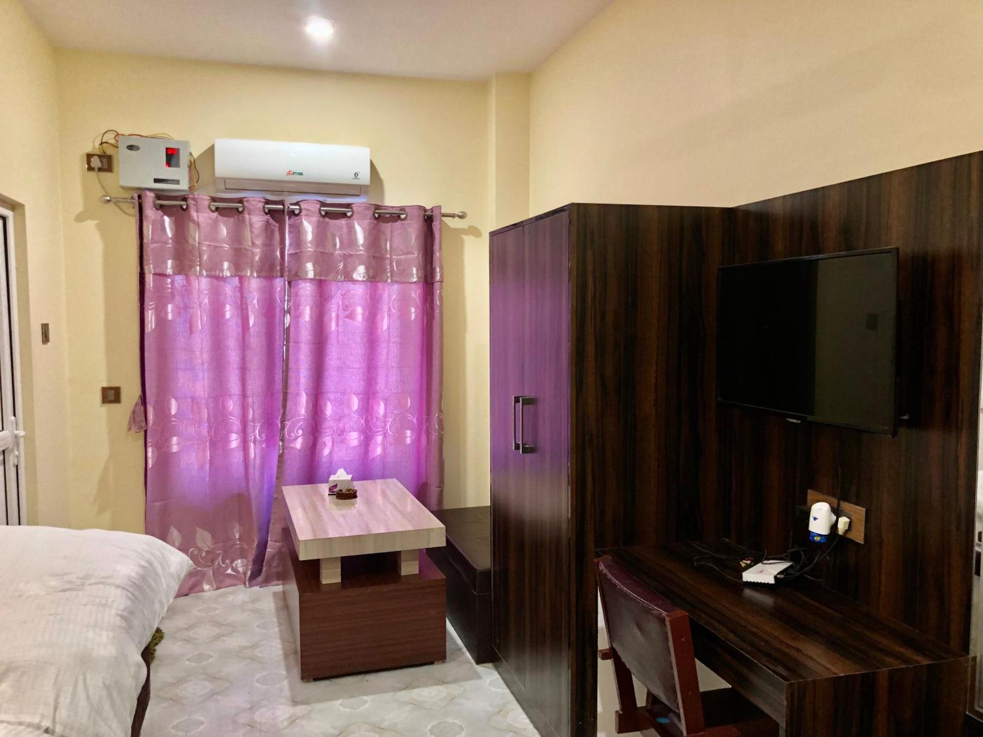 Hotel Hot Pot, Dhangadhi Luaran gambar